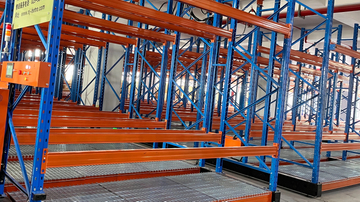 mobile racking_3225_1814.JPG