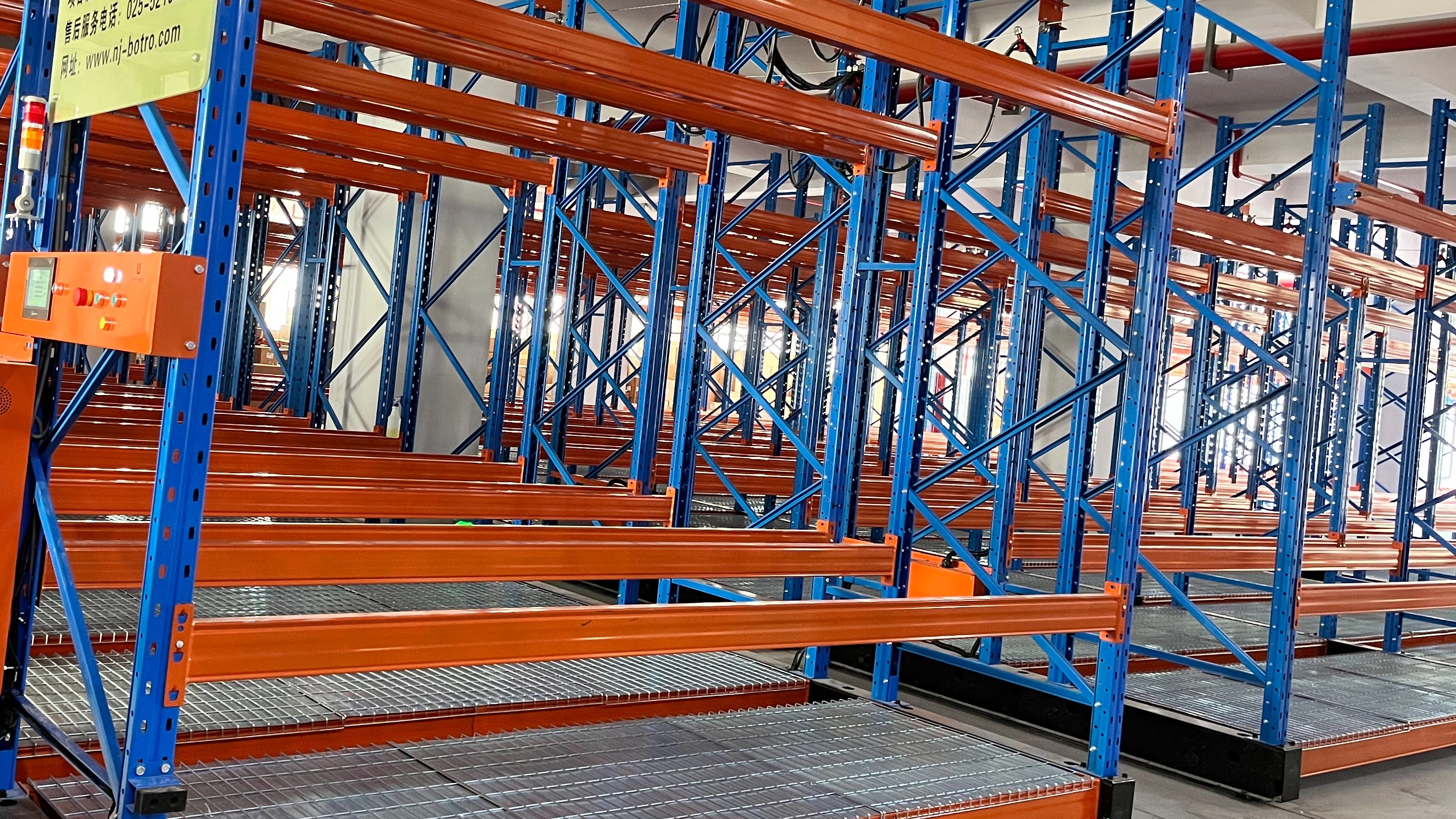 Zhejiang Warehouse Boosts Capacity with Innovative Mobile Racking System
