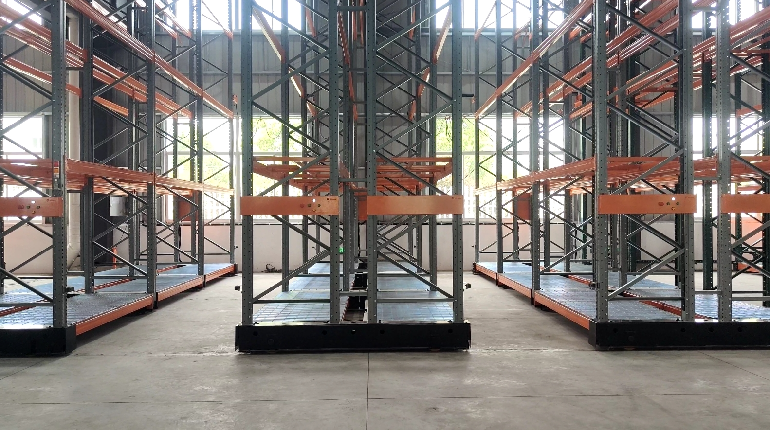 trackless mobile racking1